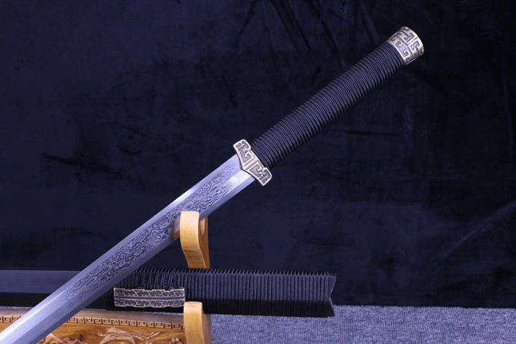 精品八面收腰汉剑-绝云