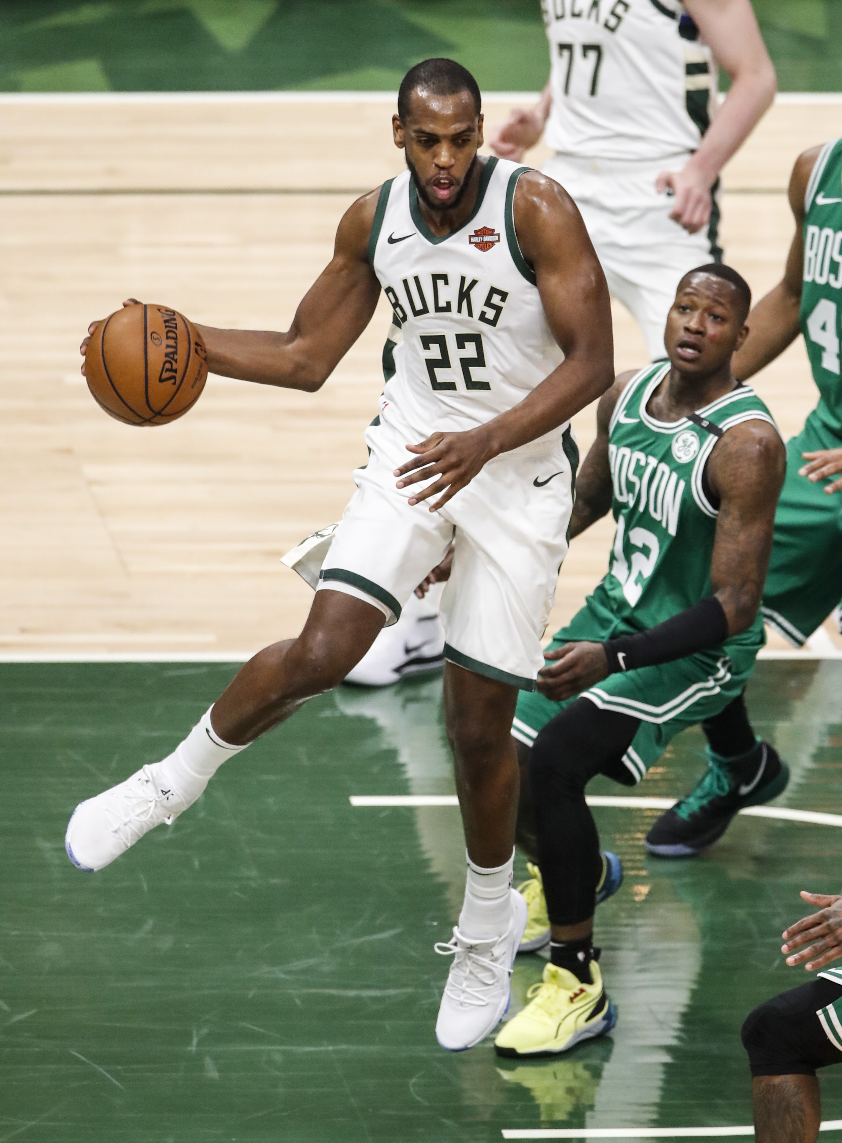 篮球丨nba季后赛:雄鹿胜凯尔特人