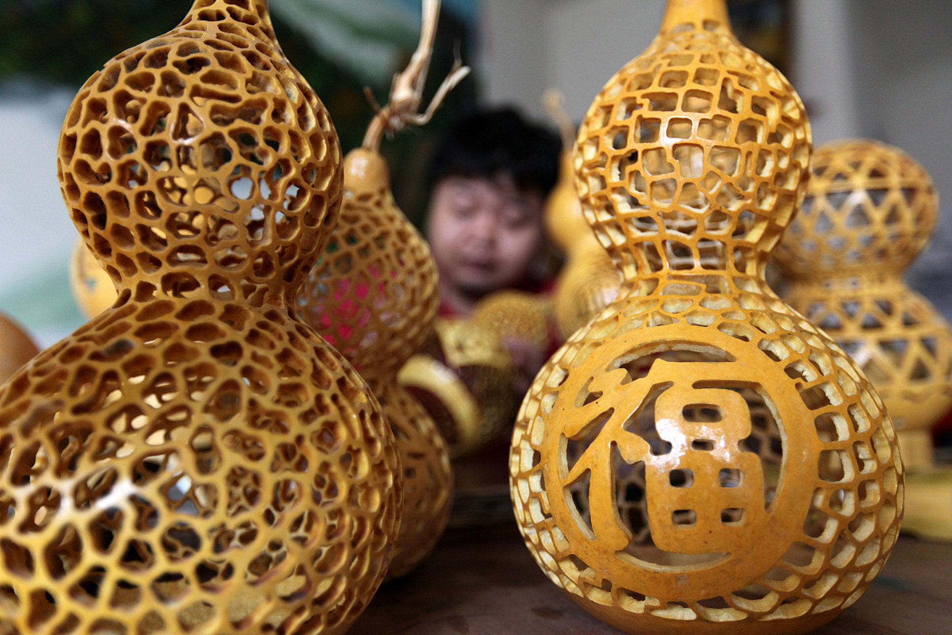 盘玩文玩葫芦需耐心和热情,才能领略其魅力,享受乐趣.