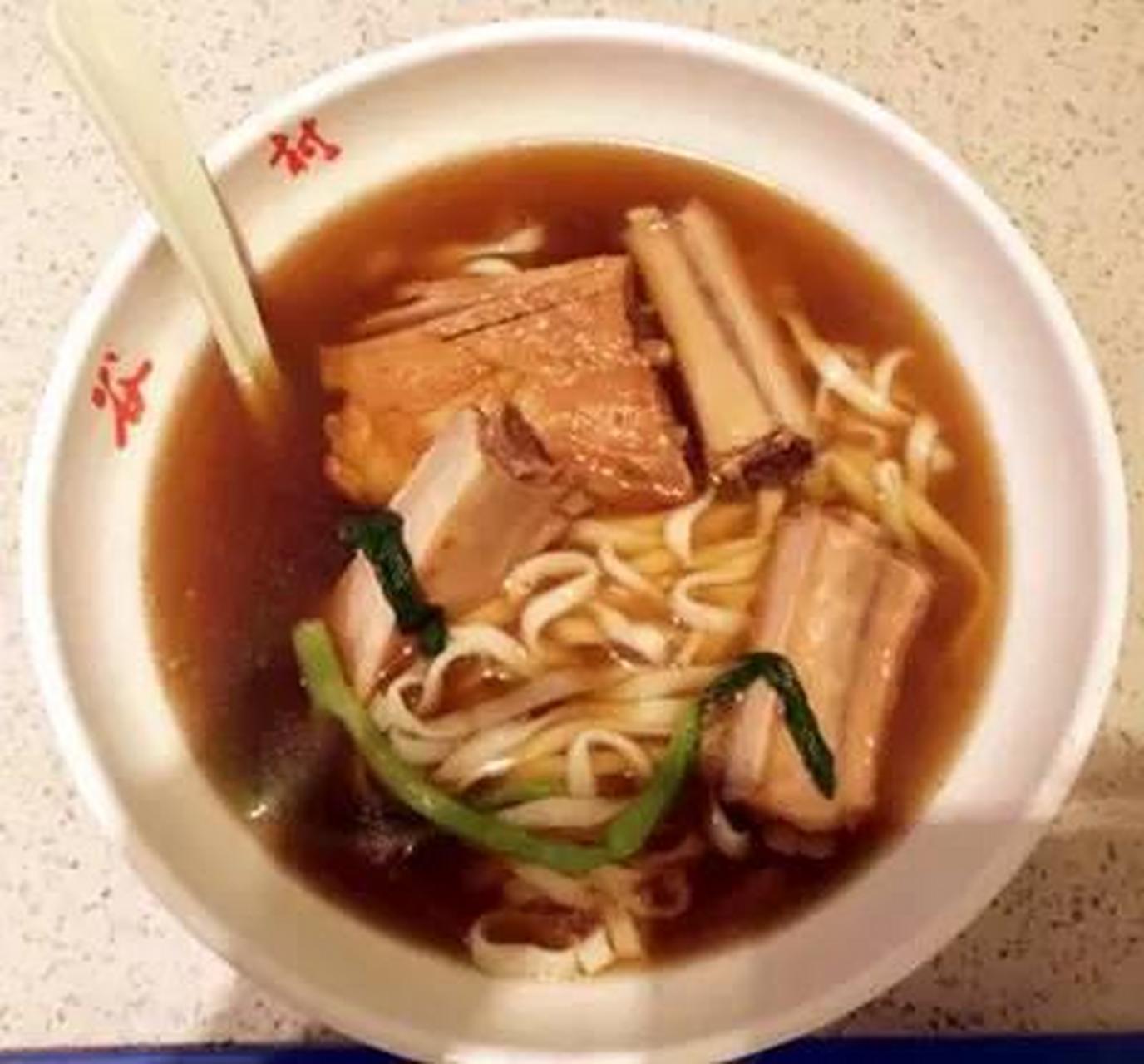 谷香村排骨面,青岛名吃,具有70多年的历史