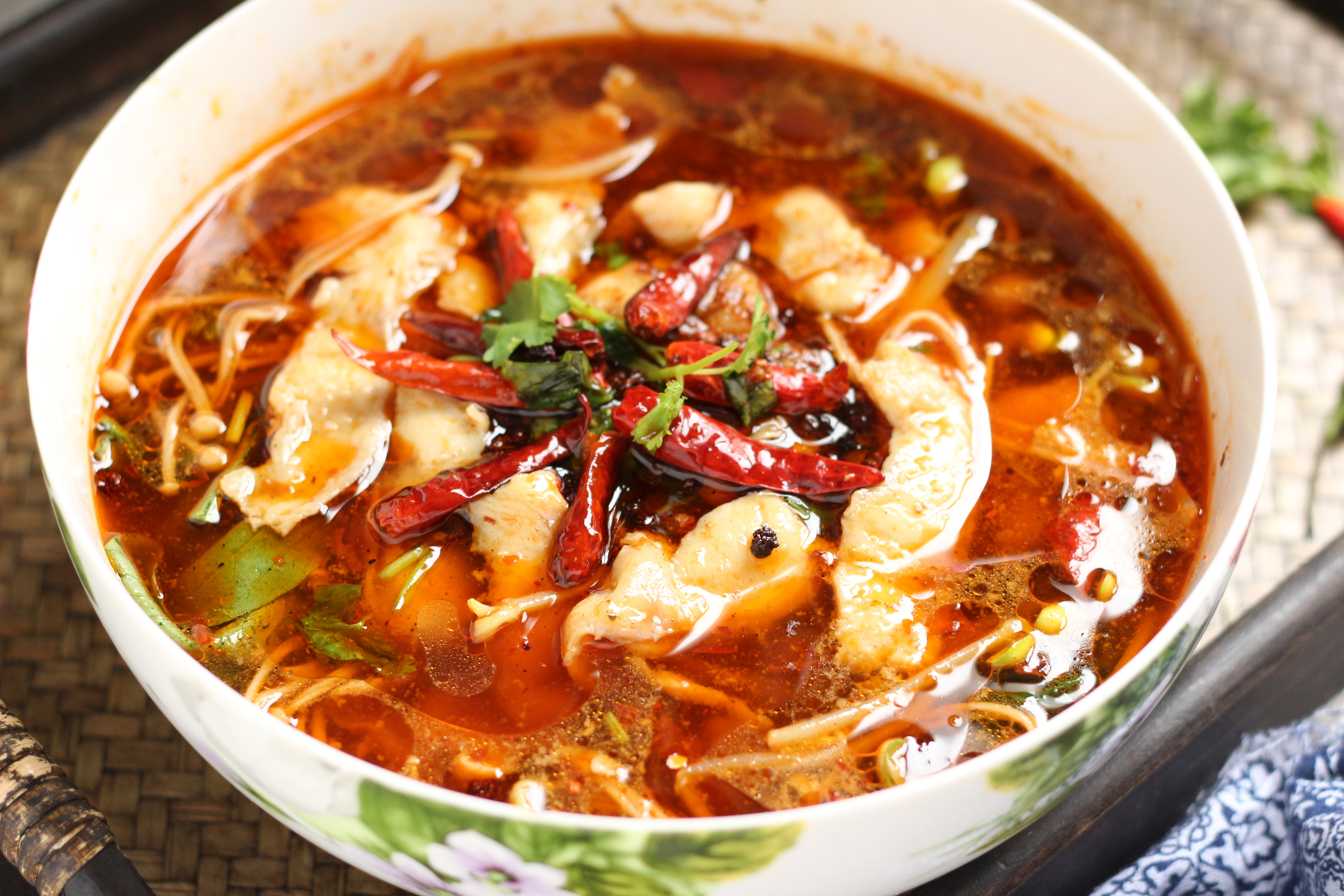 萝卜丝烧带鱼,也是一种红烧带鱼的方法.