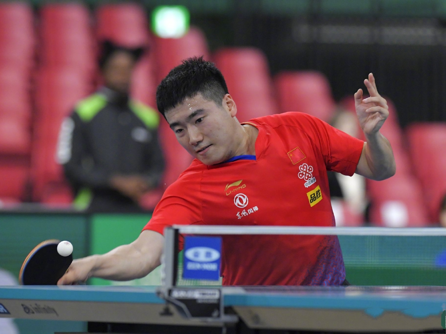 被授予国家级运动健将称号的他,世界杯上击败美国名将,晋级四强