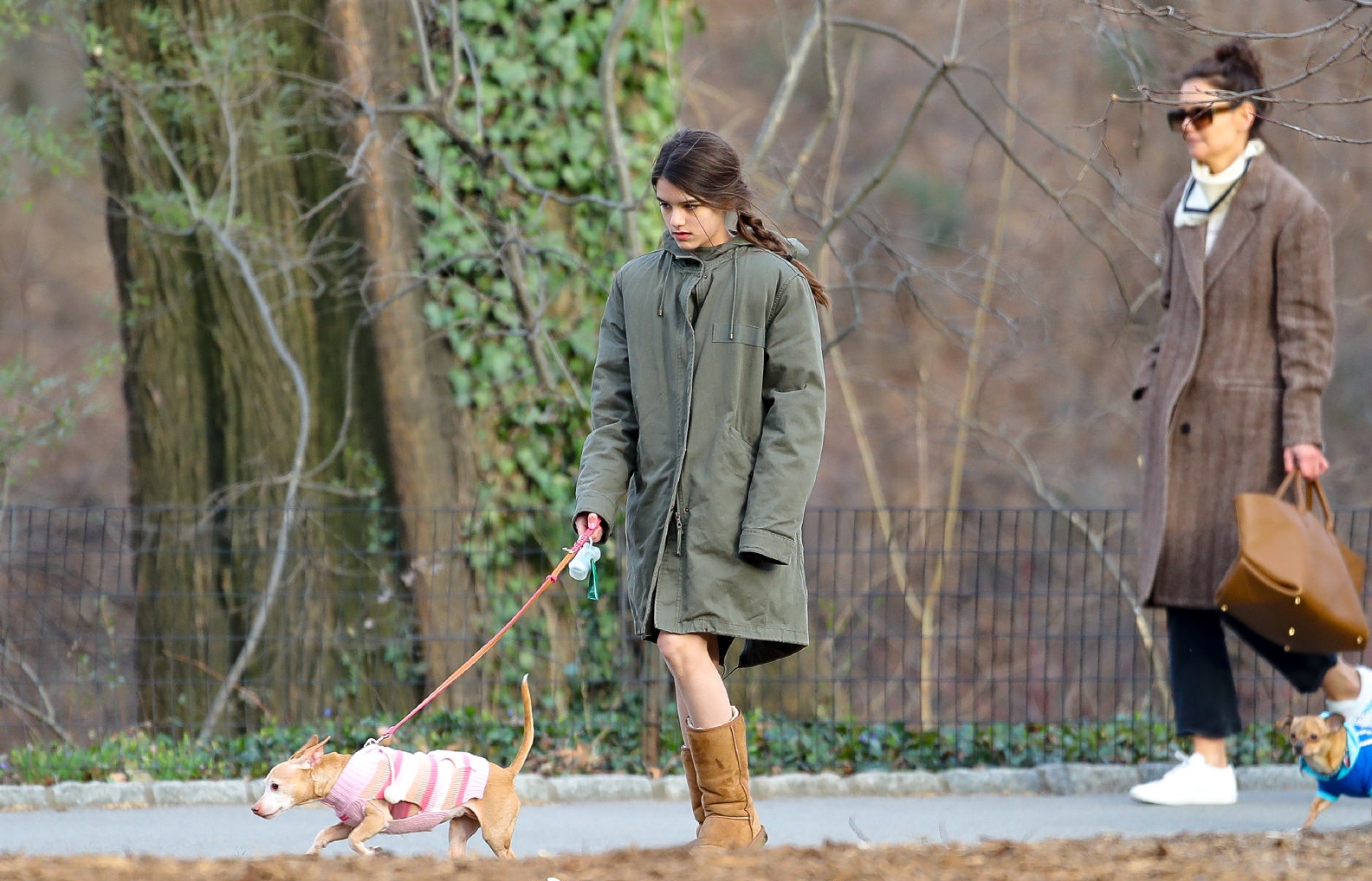 百度爱采购首页 商品专题_服装当地时间3月19日,suri cruise苏瑞