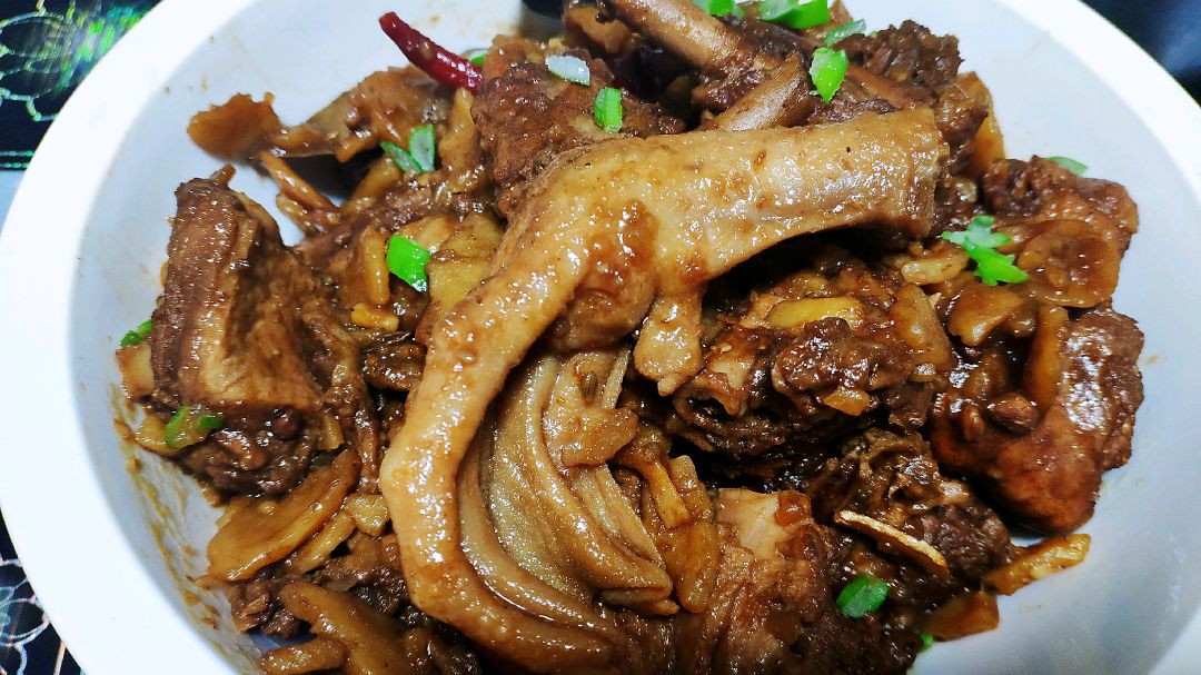 土豆干烧大鹅,小鸡也可用这种做法,太香了!