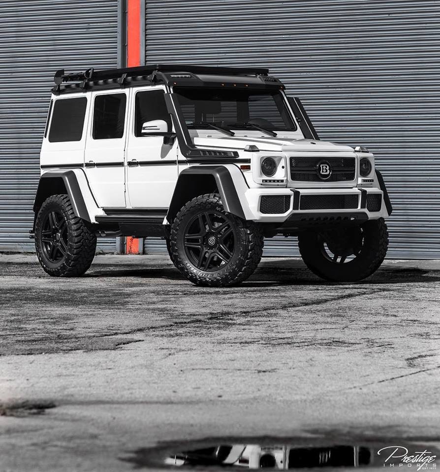 巴博斯改装的奔驰大g,黑白配色好帅