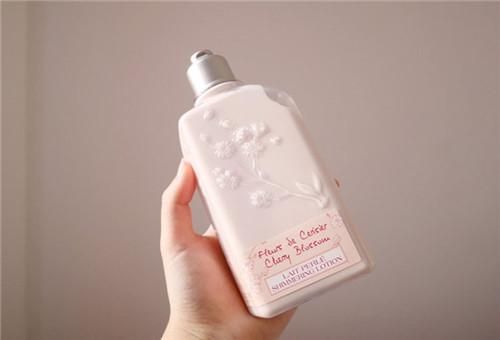 一家都可以用的身体乳推荐（一家都可以用的身体乳推荐哪款）