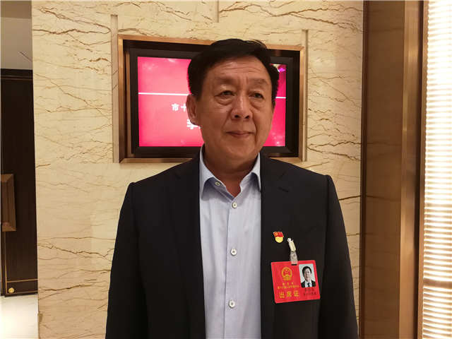 代表委员谈报告 市人大代表李存业:为居民做好养老服务