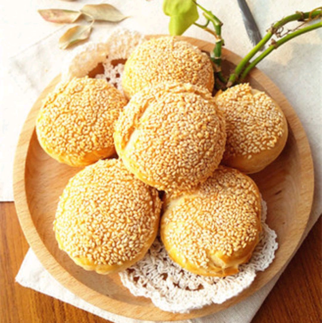 上海有名的蟹壳黄,我们自己在家也可以做,好吃又卫生!