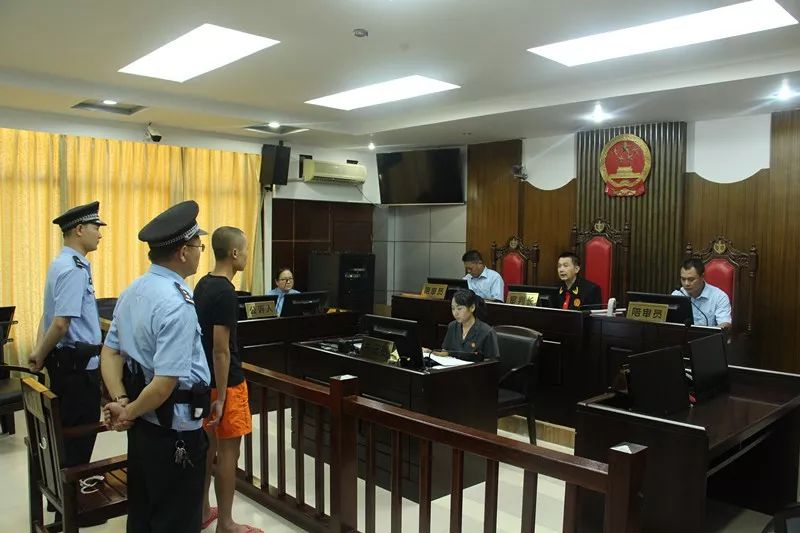 文昌法院公开宣判一起涉恶案件