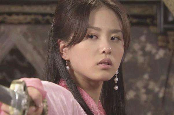 古龙小说中十句关于女人的名言,第六句恐怕得罪了很多女性