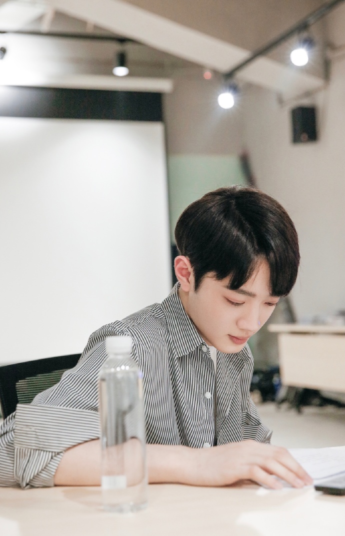 大年初七福利来啦!与梁又年学长初次见面的场面公开