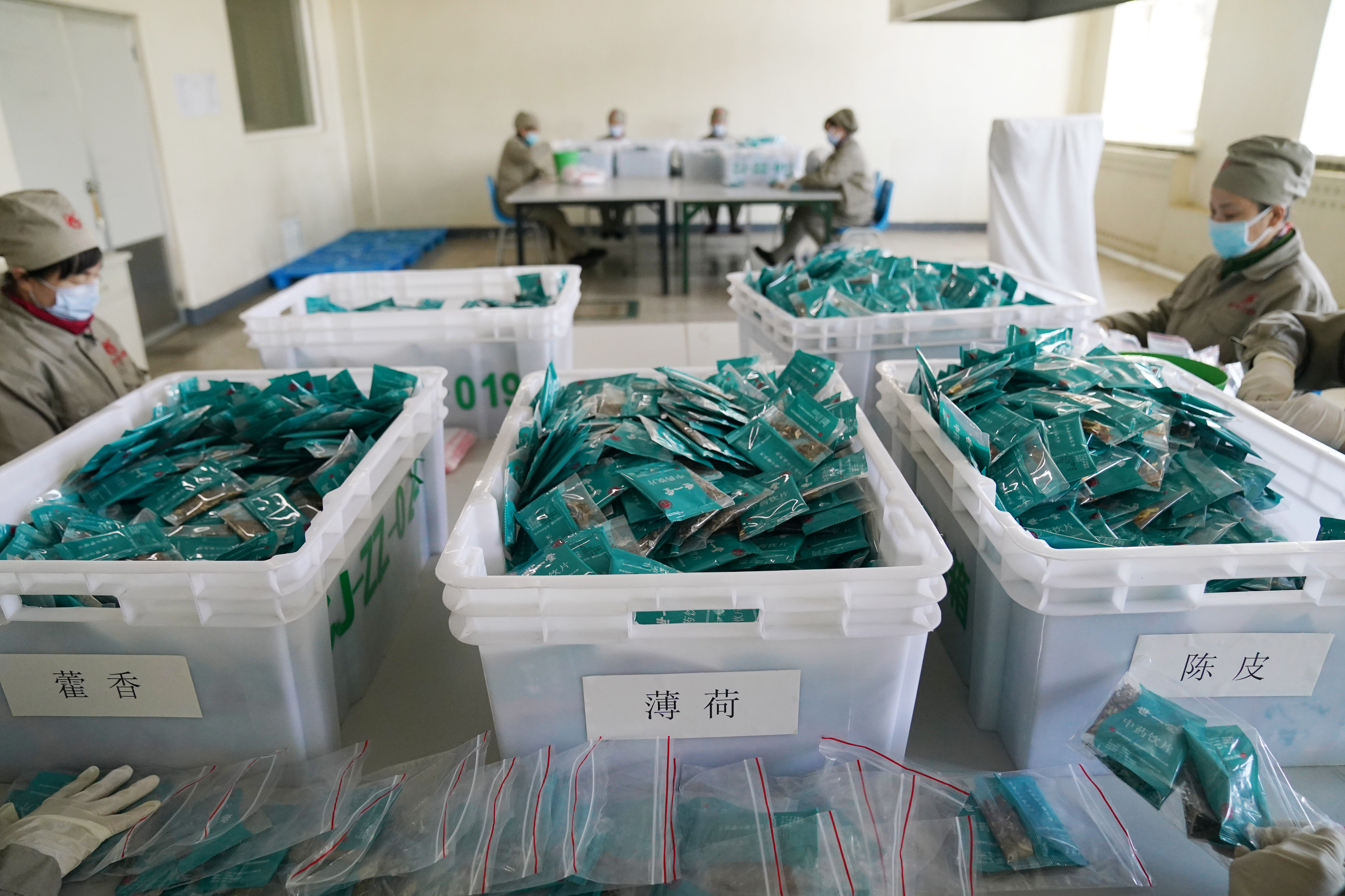 哈药世一堂:中药预防方剂生产助力复产复工