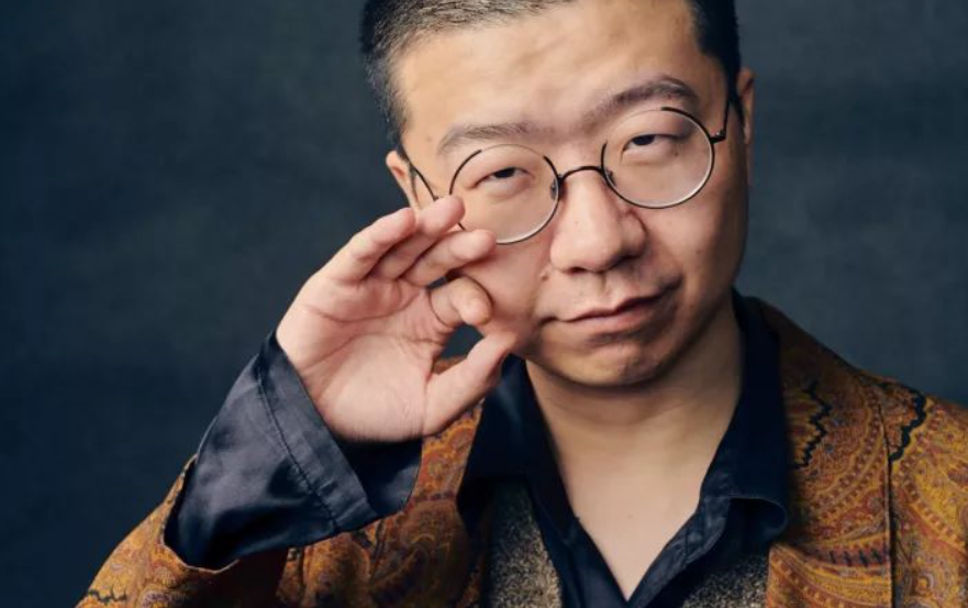 想念王自健李诞的话题,让无数人感慨万分,句句泪目!