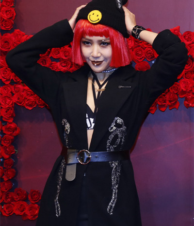 鲨鱼鲨鱼王蓉歌曲赏析 打破传统的神曲演唱模式