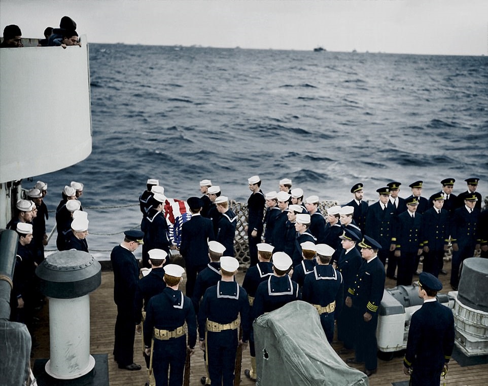 大洋中的搏杀:太平洋战争真实彩色照片,清晰度堪比电影镜头!