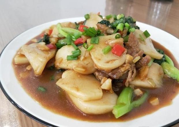 自制江西风味牛肉炒年糕,简单易做,就是怎么也吃不腻