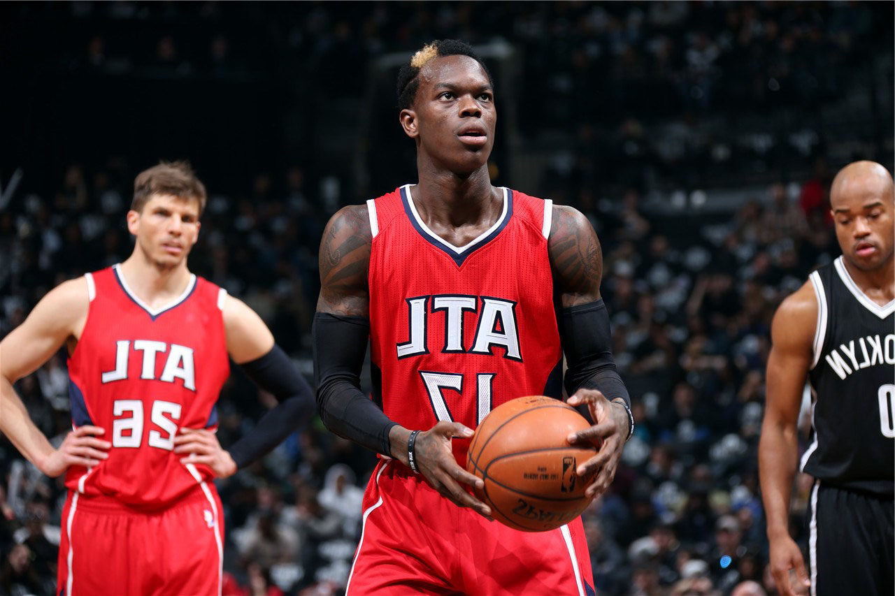 老鹰施罗德用行动捍卫球队垫底位置