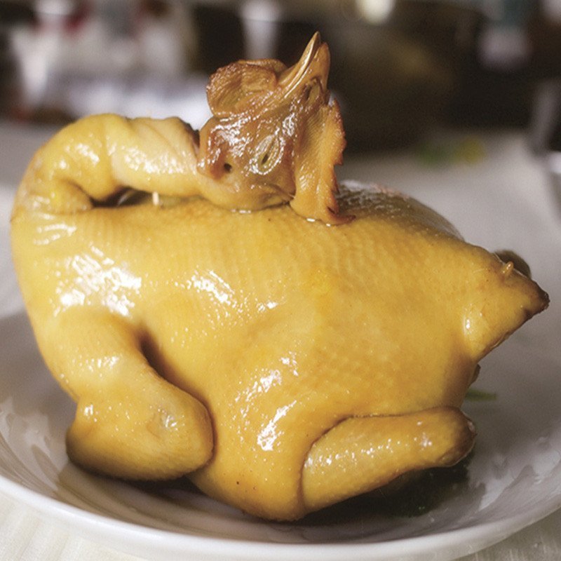 今天我们就先学习一道正宗客家盐焗鸡做法.