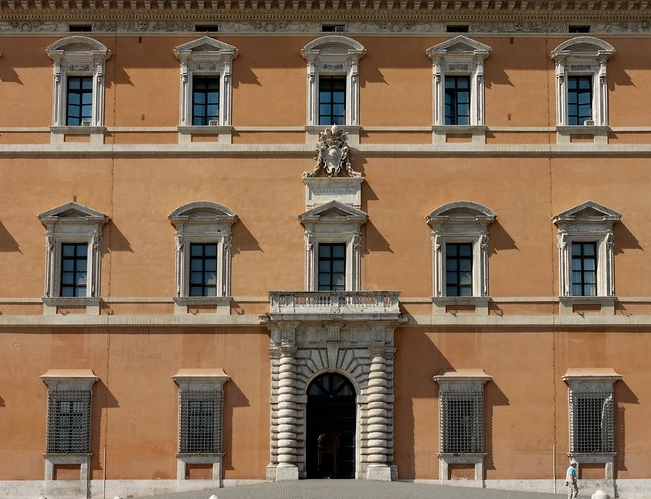 圣依华堂,圣依华堂(chiesa di santivo alla sapienza)是一座位于