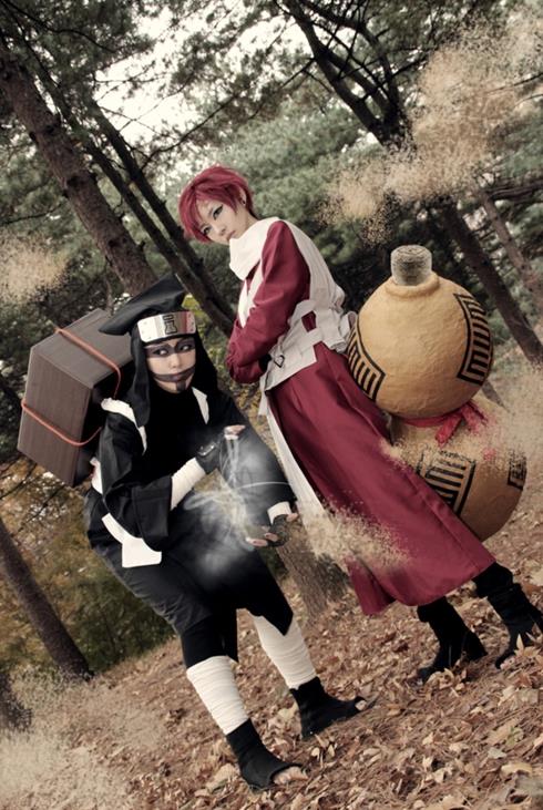 图为我爱罗和勘九郎.火影忍者cos,网友:宁次,你的白色美瞳掉了?