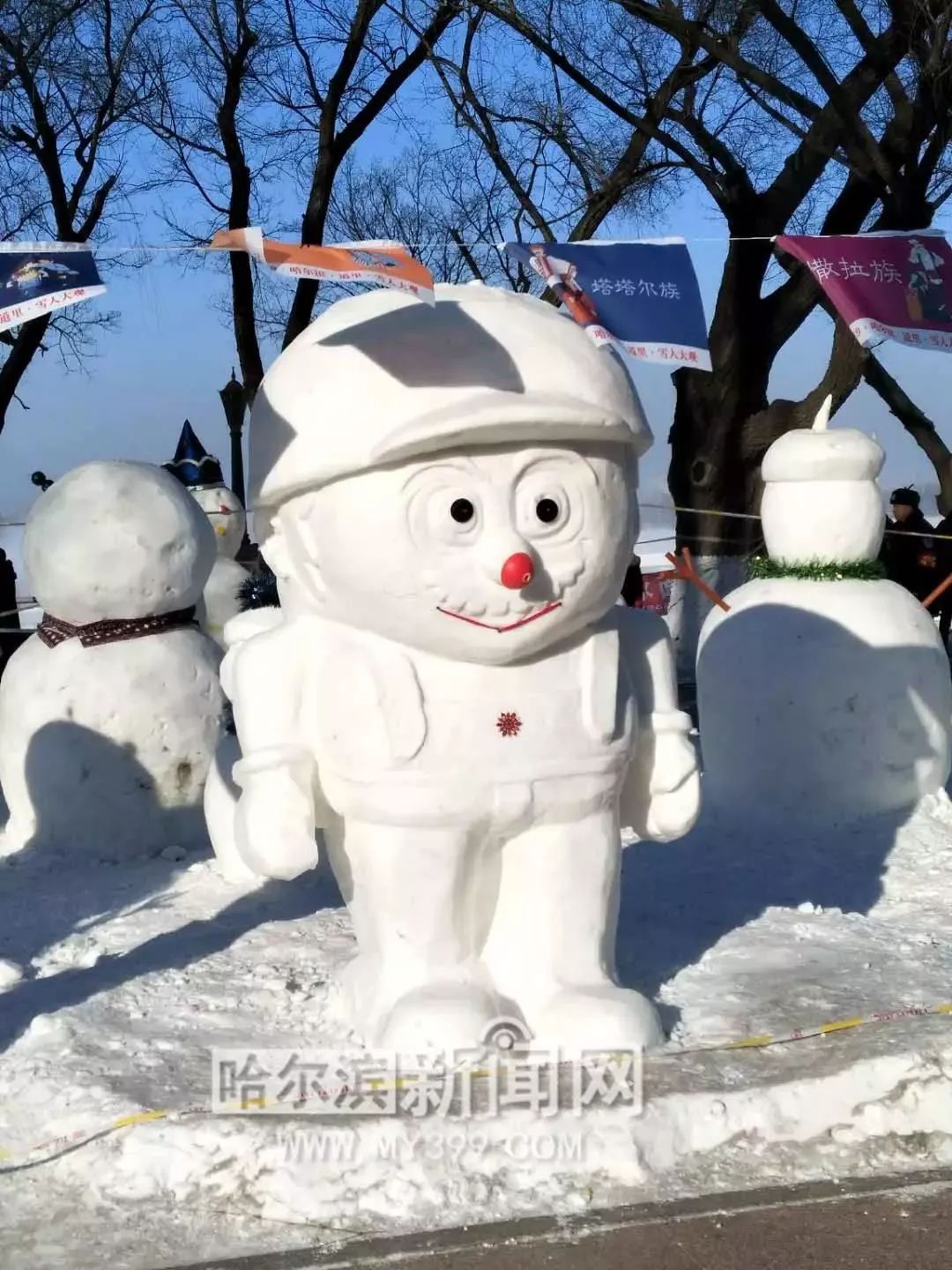 雪巨人,成了|6公里江畔已成没有围墙的冰雪大乐园