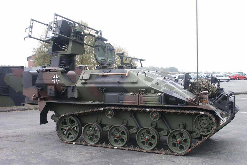 德国装甲车安装120毫米迫击炮,小车扛大炮来形容一点都不为过