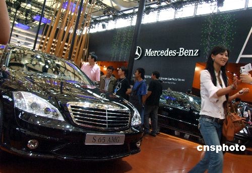 奔驰母公司利润大减37% 中国市场"卖不动"了