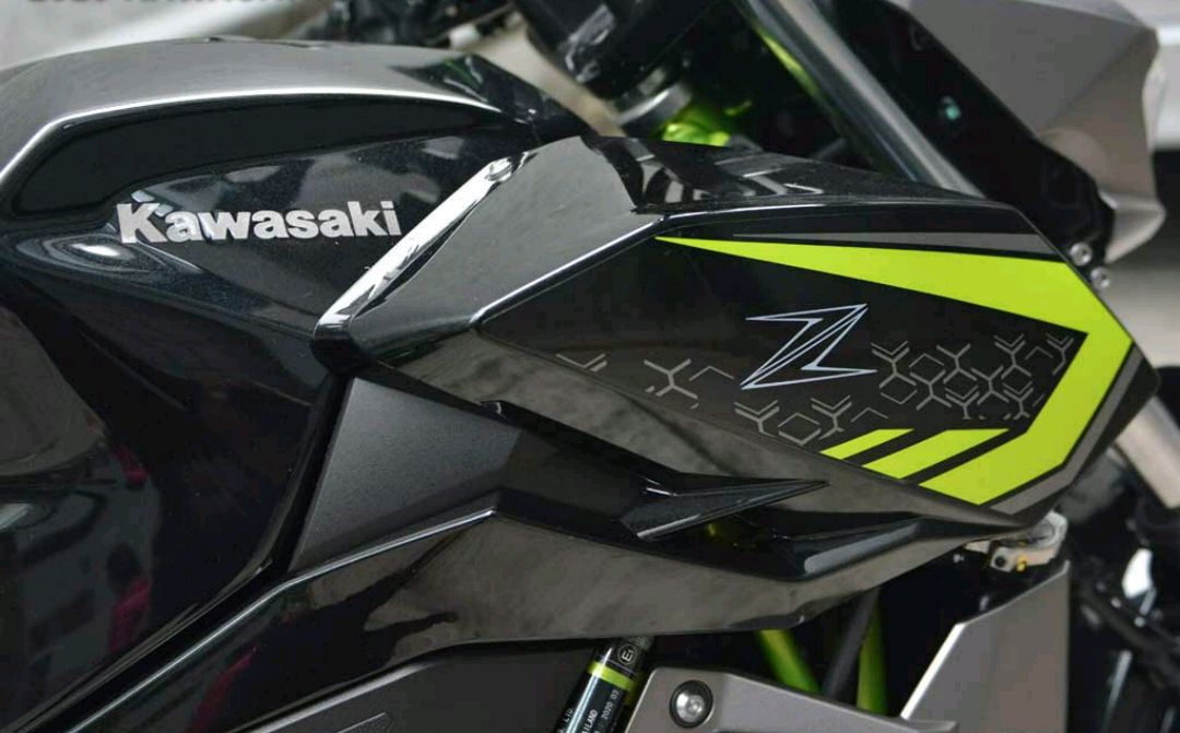 2020款川崎 z400