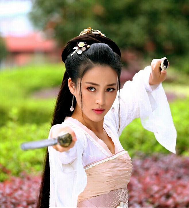 4本让人欲罢不能的穿越小说《庶女狂后,活出自己的风采!