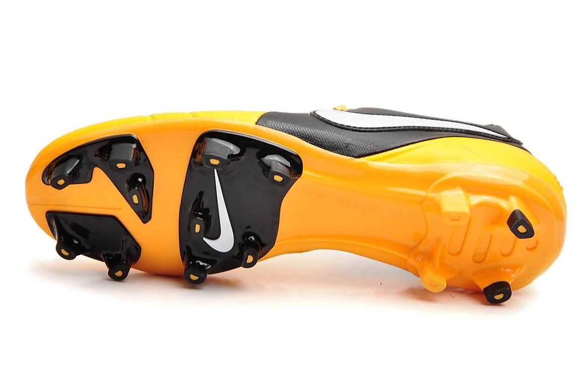 足球装备大盘点——足球鞋篇