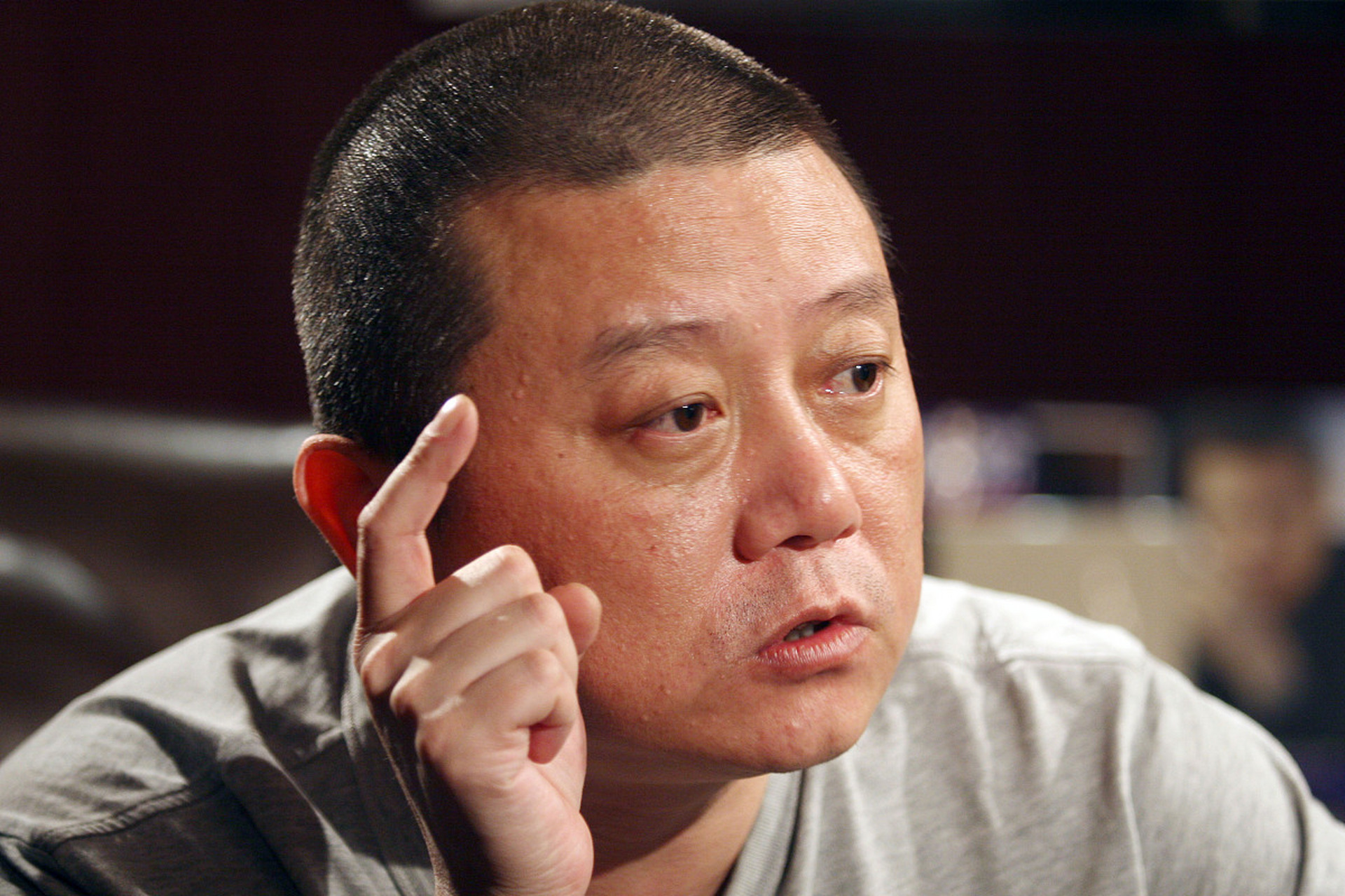 王朔沉寂太久了,所谓十年磨一剑,他用十多年的时间静心熬出了一部