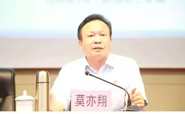 「不忘初心 牢记使命」莫亦翔为贵港市公安机关讲"不忘初心,牢记使命"