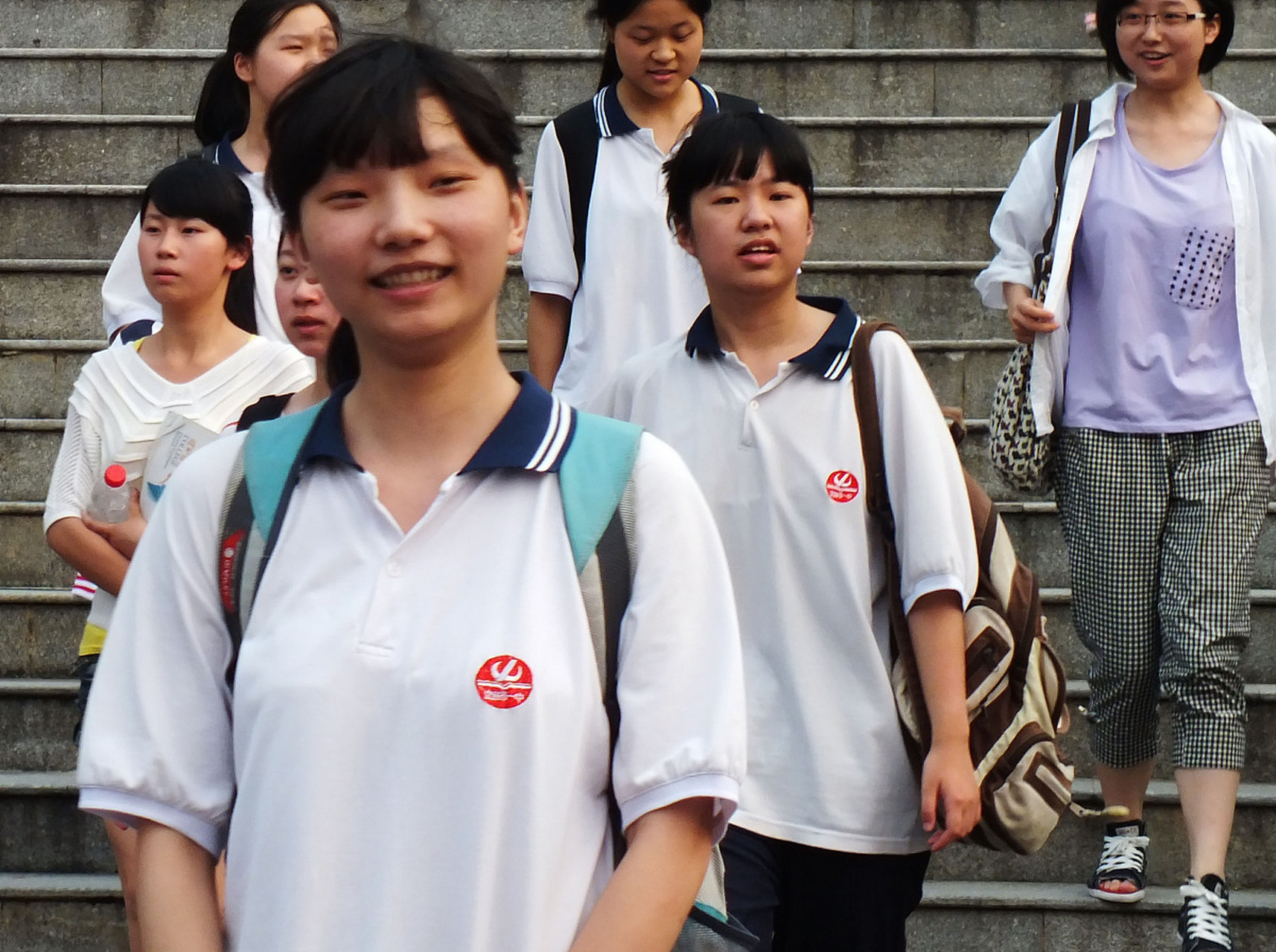 华坪女子高中学生图片