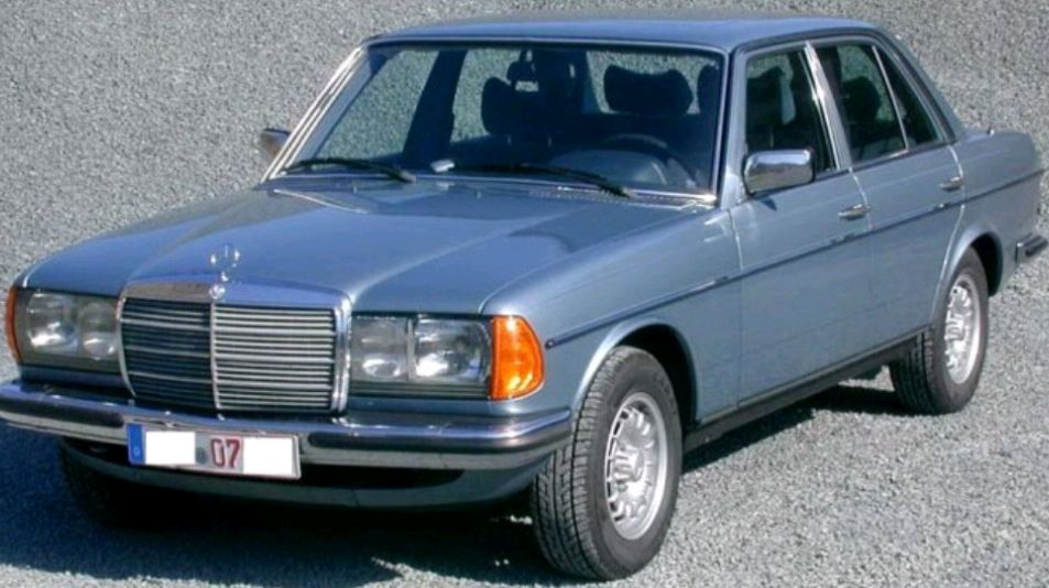 第八代奔驰e级车(2002年-2009年)