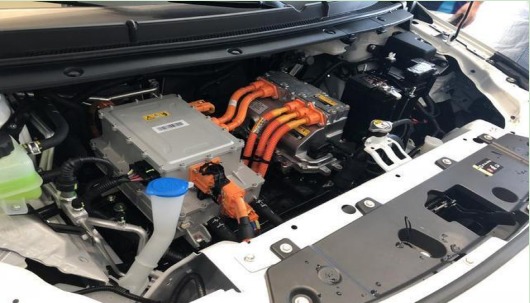 长城首款纯电动车强势上市,车标不输保时捷,不加油不足9万