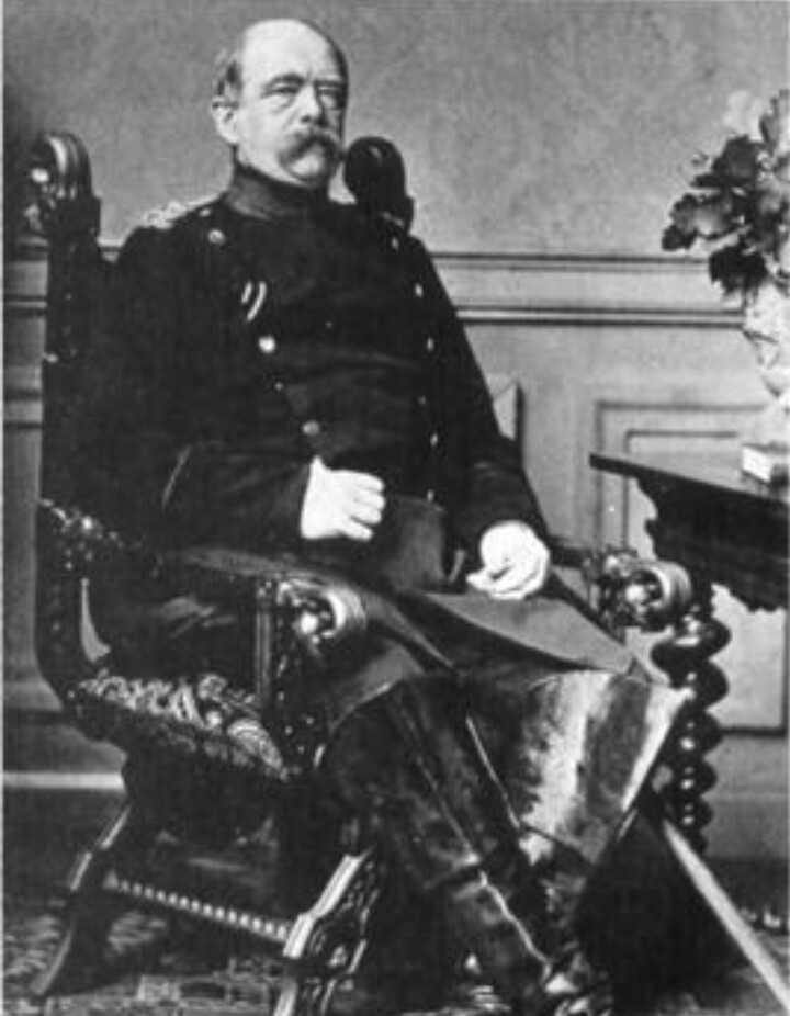 欧洲评19世纪三大伟人,德国一个,美国一个,中国的是他.