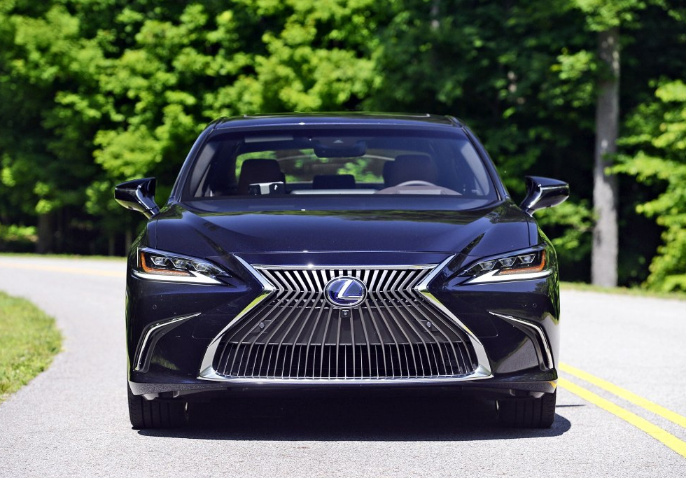 动力系统采用代号6ar-fse的2.