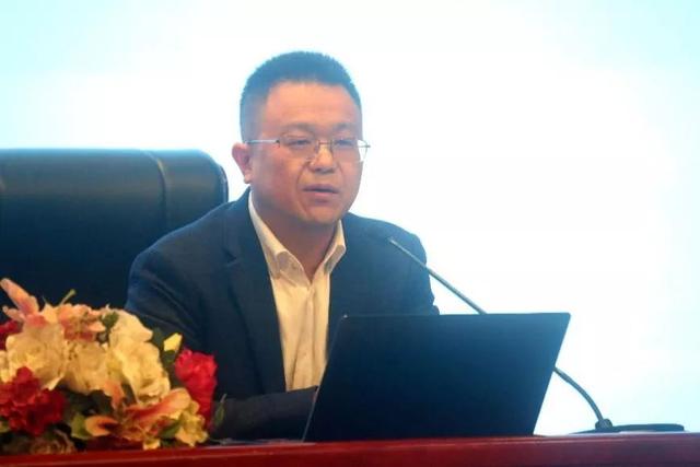 武汉大学法学院罗昆教授应邀做客湖北省图书馆"长江讲坛"