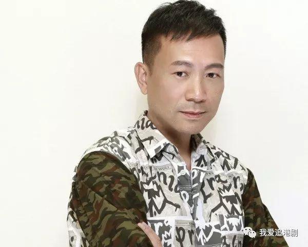 51岁tvb绿叶陈国邦入院做心脏手术,太太晒照:维修成功