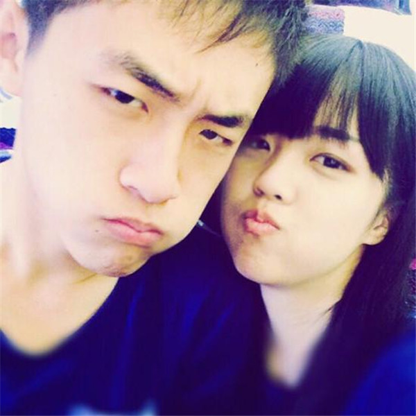 快乐星球丁凯乐拍婚纱照,莲蓉包全身心陪伴女儿,只有她还是单身