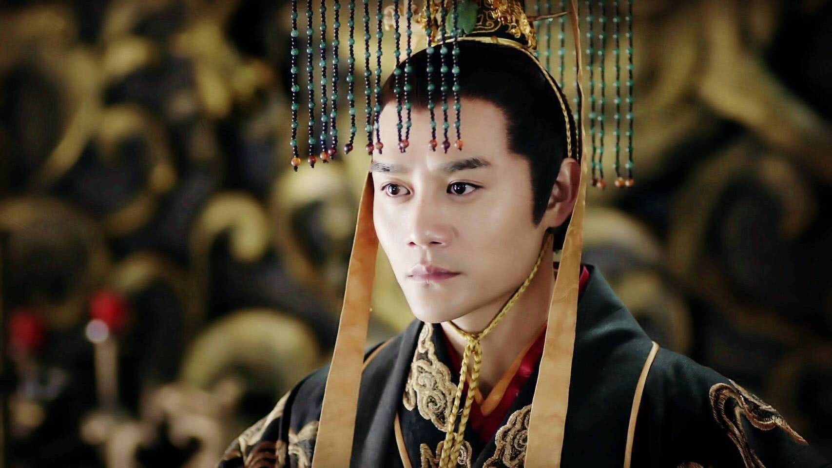 甚至还会让他去出演娘娘腔的人设角色?