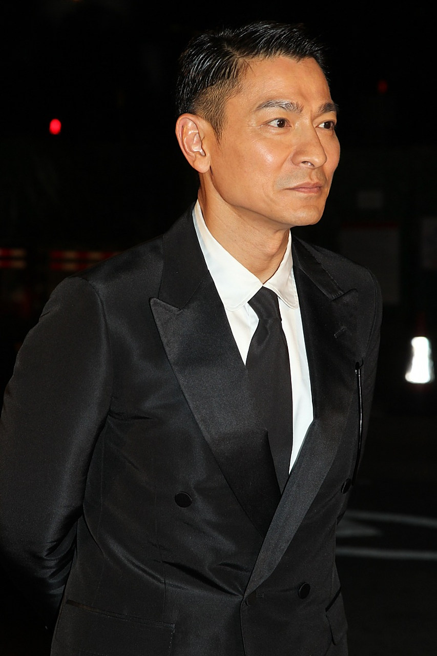 当年我老公拿他来跟我求婚!"