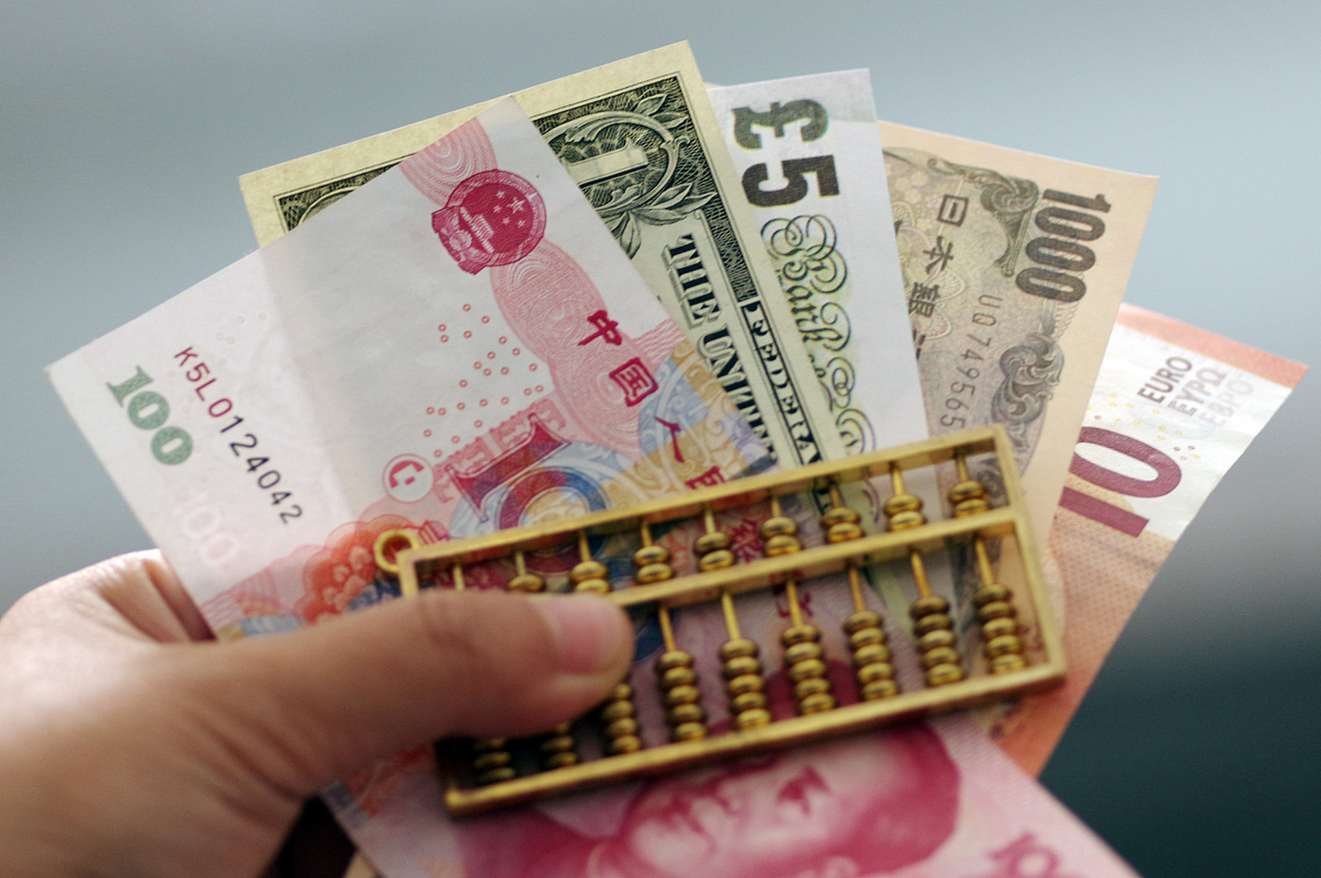 自去年美元融资成本快速攀升后,离岸人民币债券的发行步伐明显加快