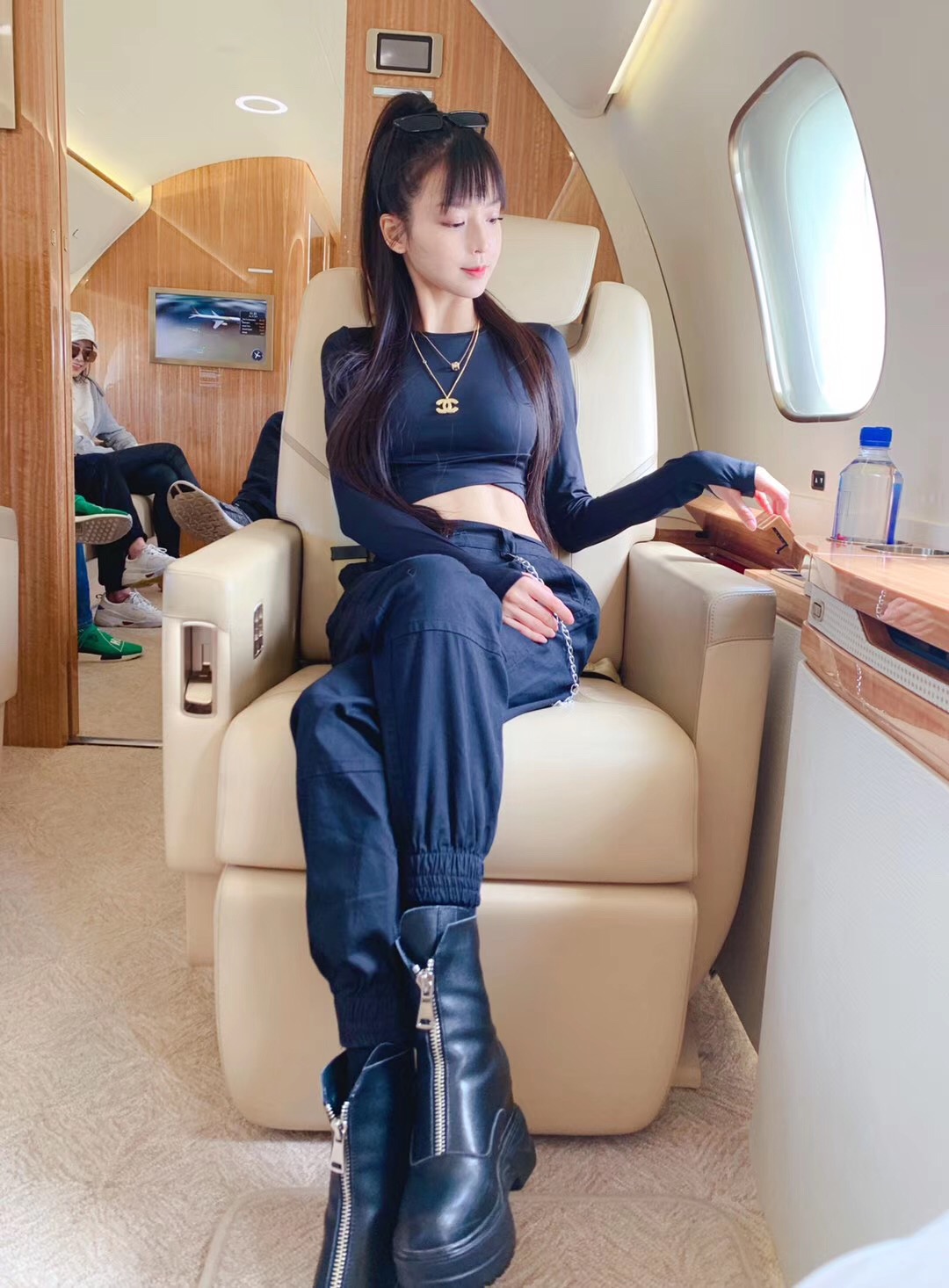 拉斯edc惊现豪气中国娃娃,叶子淇!