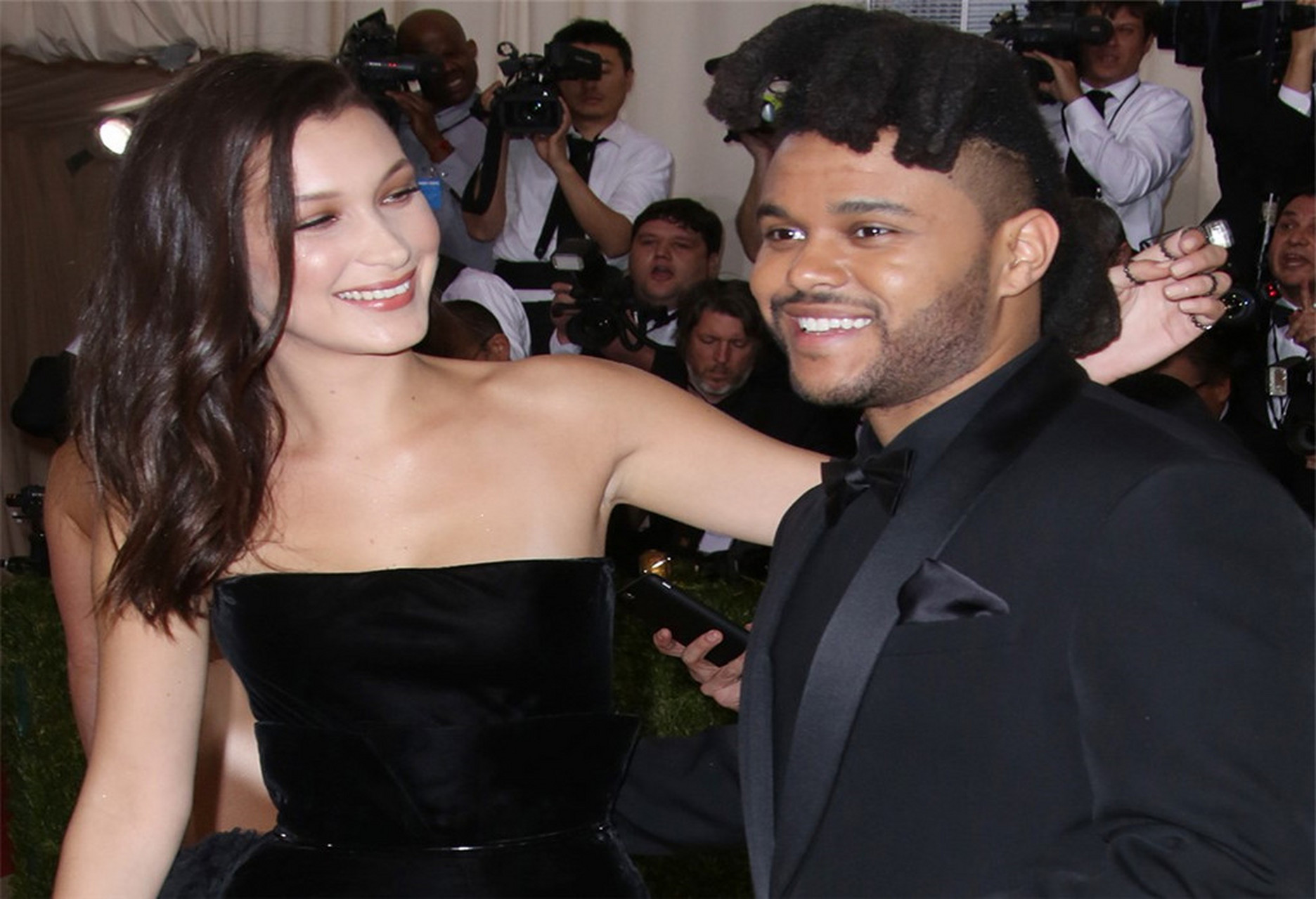 2015年威肯与贝拉·哈迪开始约会,当年5月他们一起参加科切拉音乐节