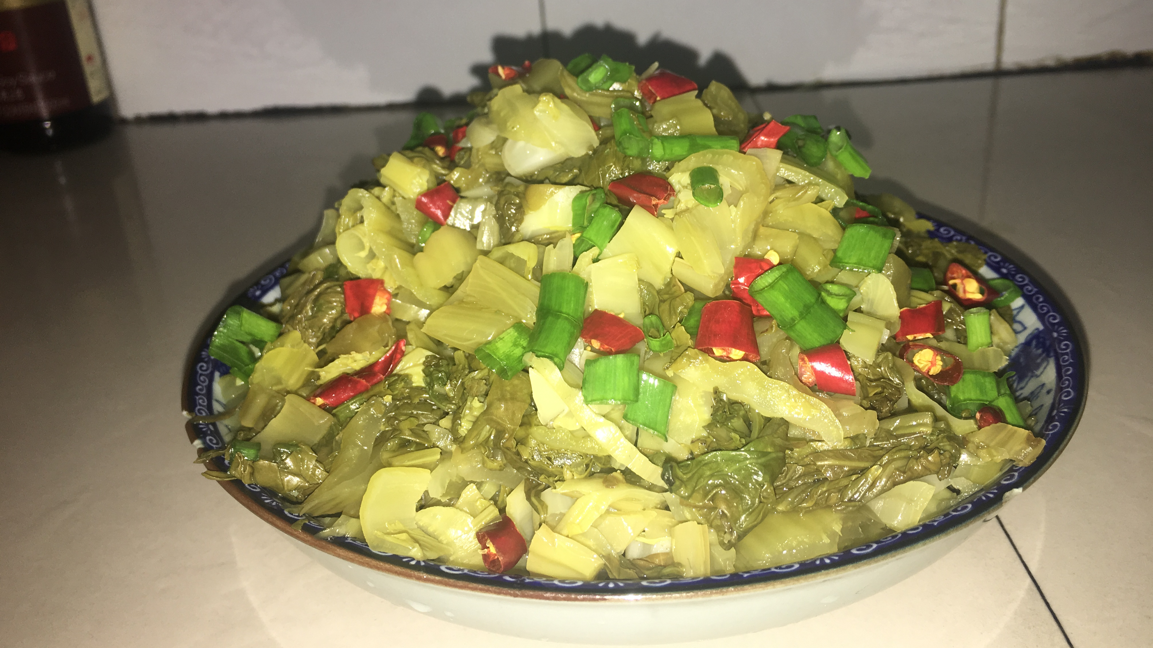 酸菜不用外面买了,学会湖南这个特色腌制方法,比买的还好吃