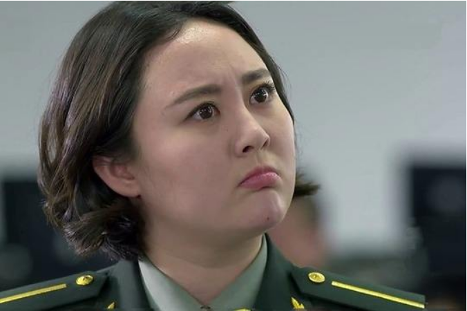 为拍戏把自己吃成200斤胖子,却遭到男友抛弃,如今逆袭成女神