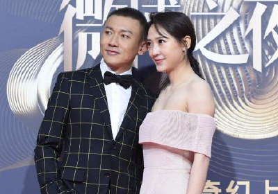 微博之夜没看到罗晋和唐嫣撒糖,却被聂远这对夫妇给甜到了