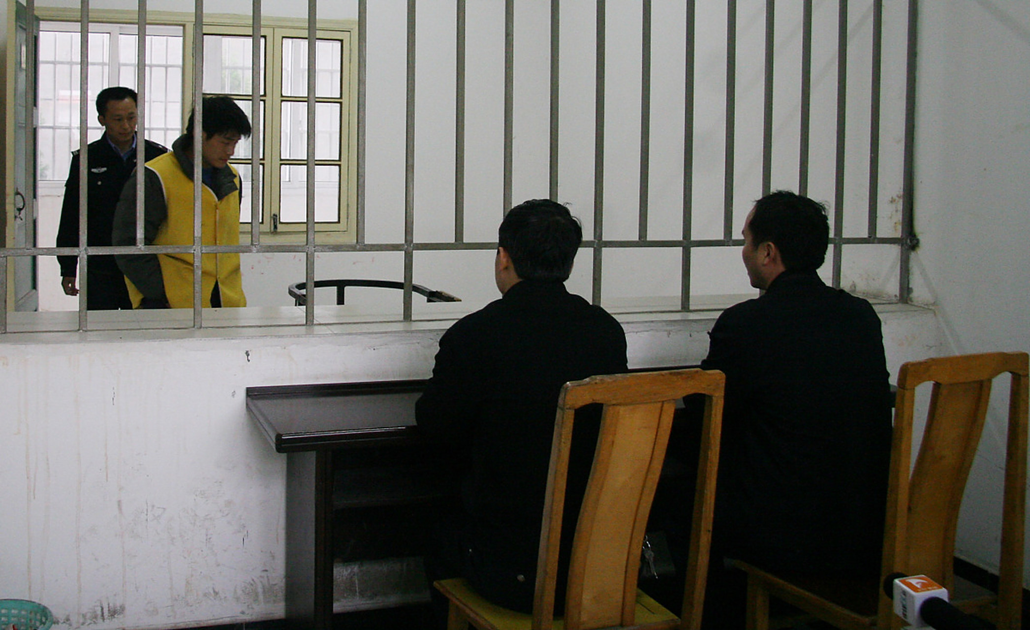 最近听说河北监狱要推出一款视频会见软件,让家属和服刑者能够通过