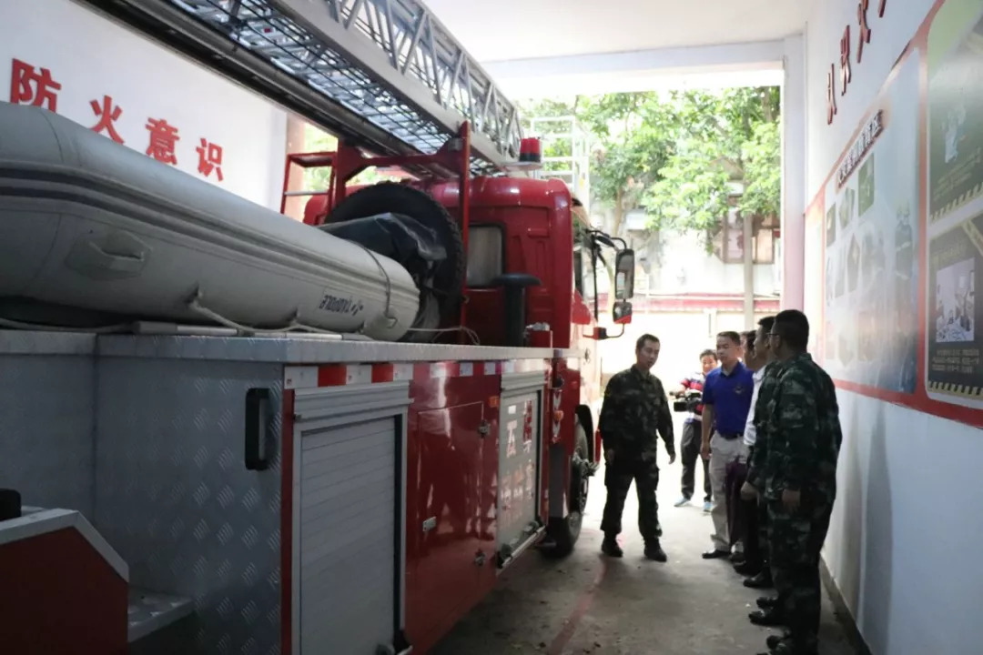 县长罗培球率队深入消防大队检查指导台风"山竹"防范应对工作